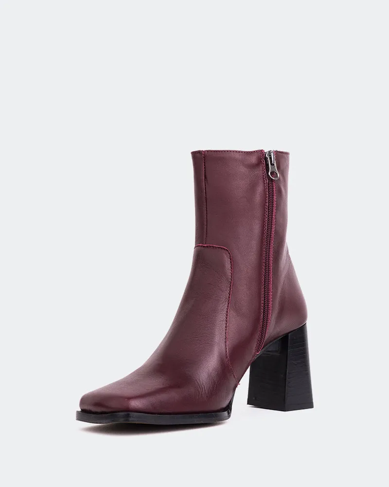 Chard Burgundy Leather