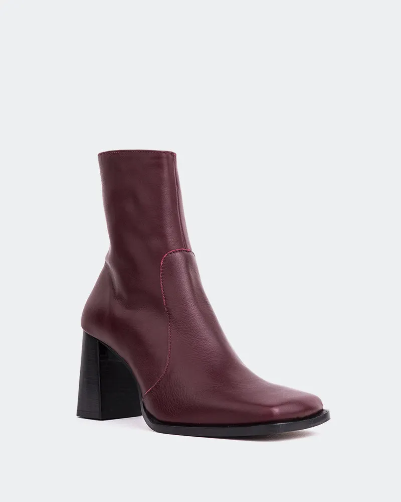 Chard Burgundy Leather