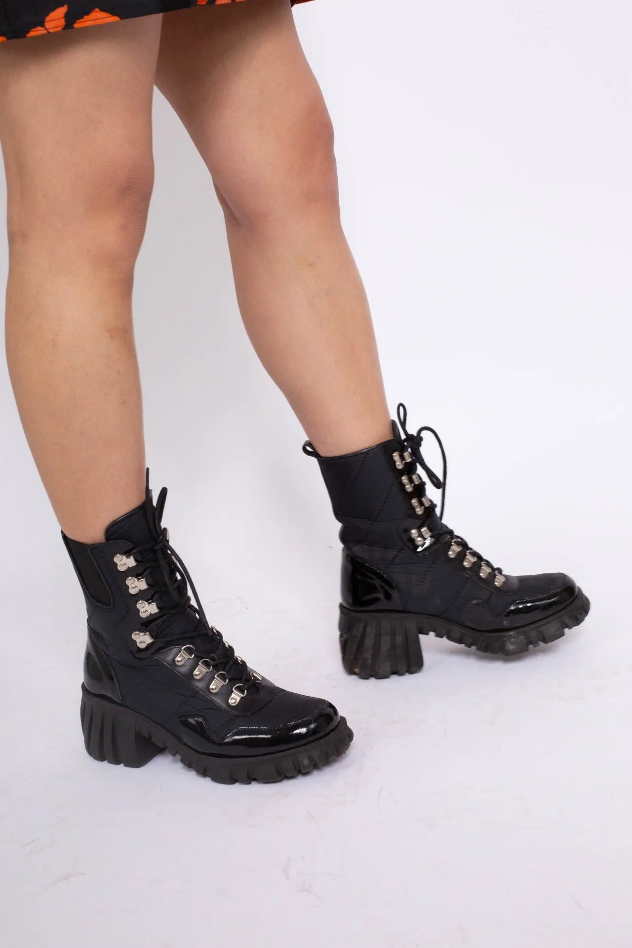 CHUNKY SOLE BOOT