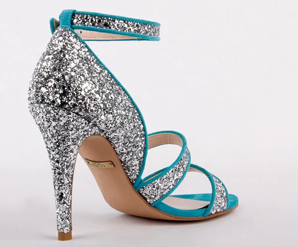GLITTER IN THE DARK