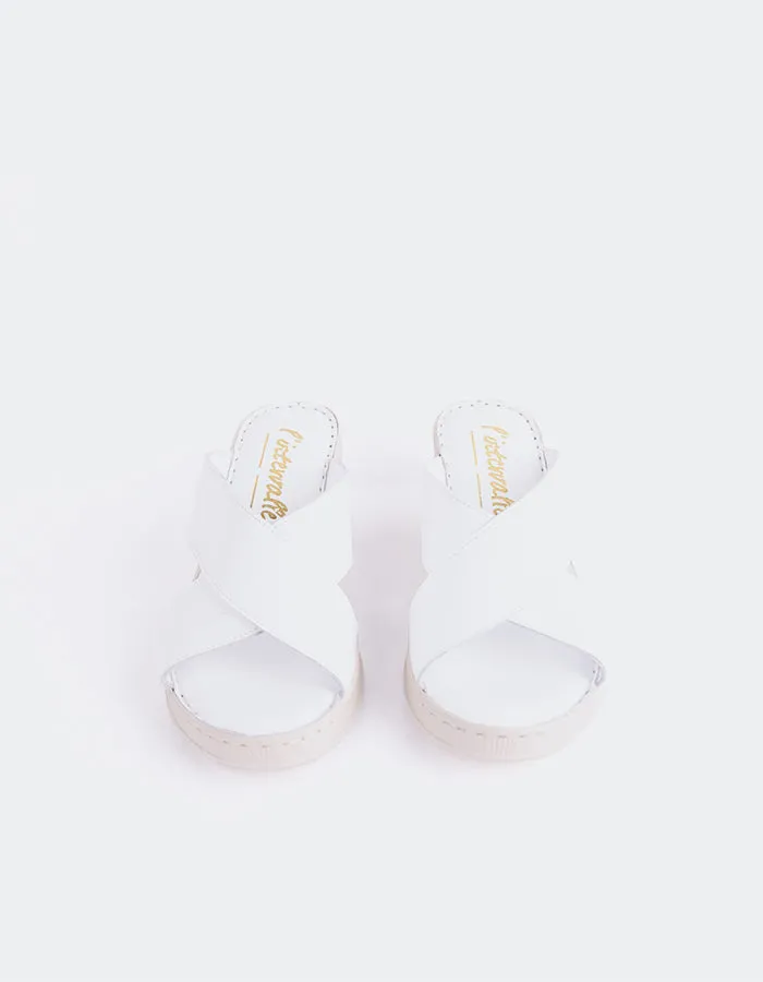 Govina White Leather