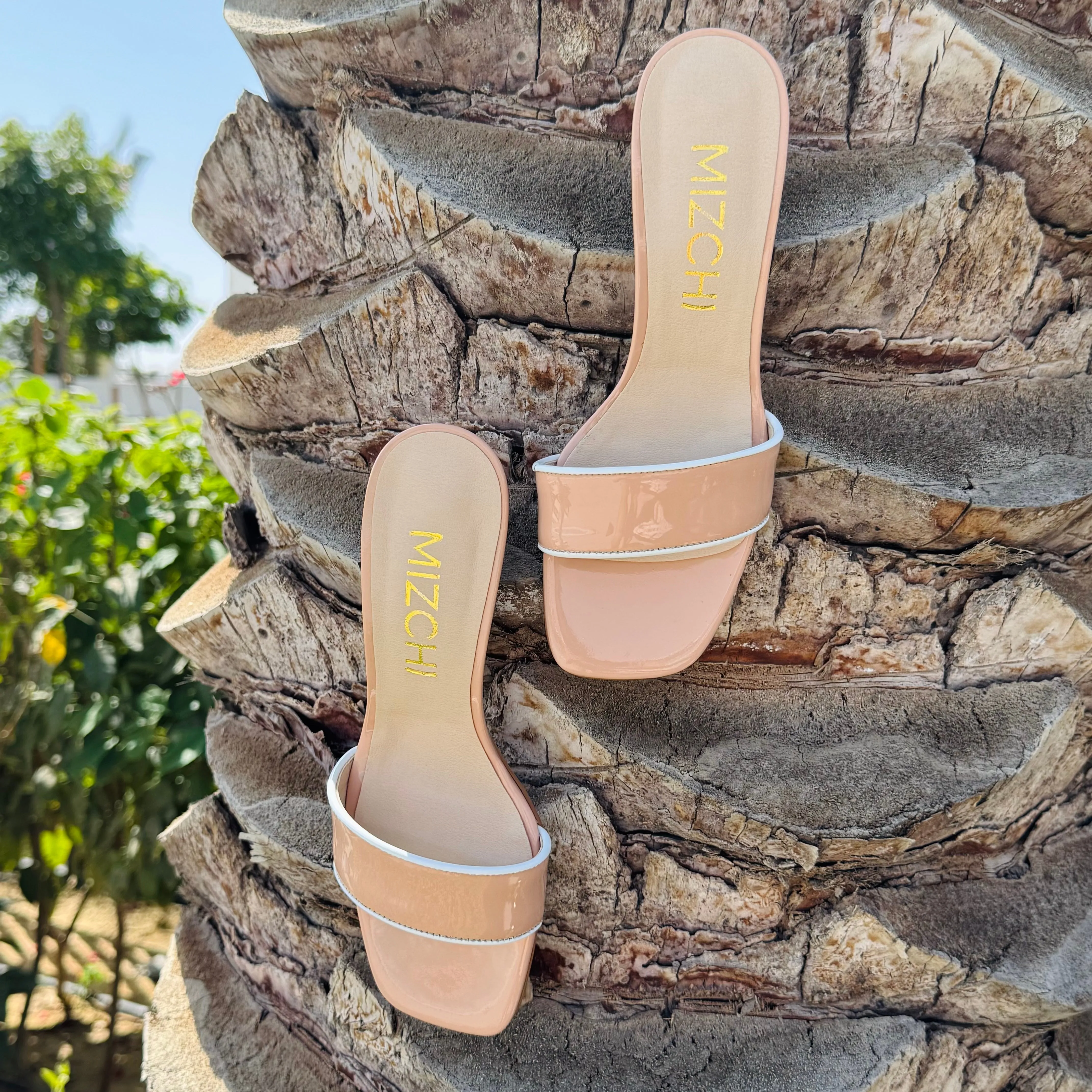LOTTIE -  patent mules