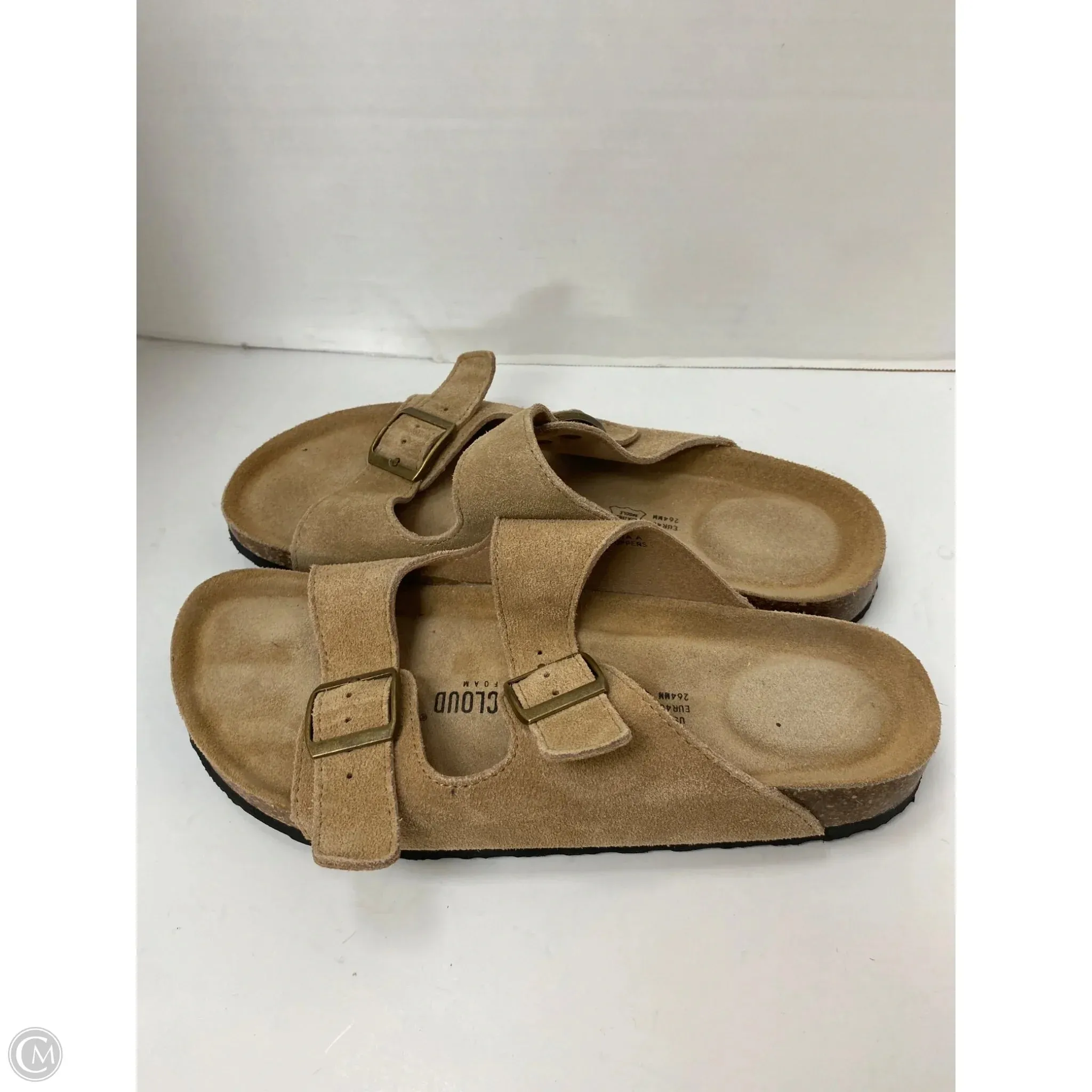 Sandals Flats By Clothes Mentor In Tan, Size: 9