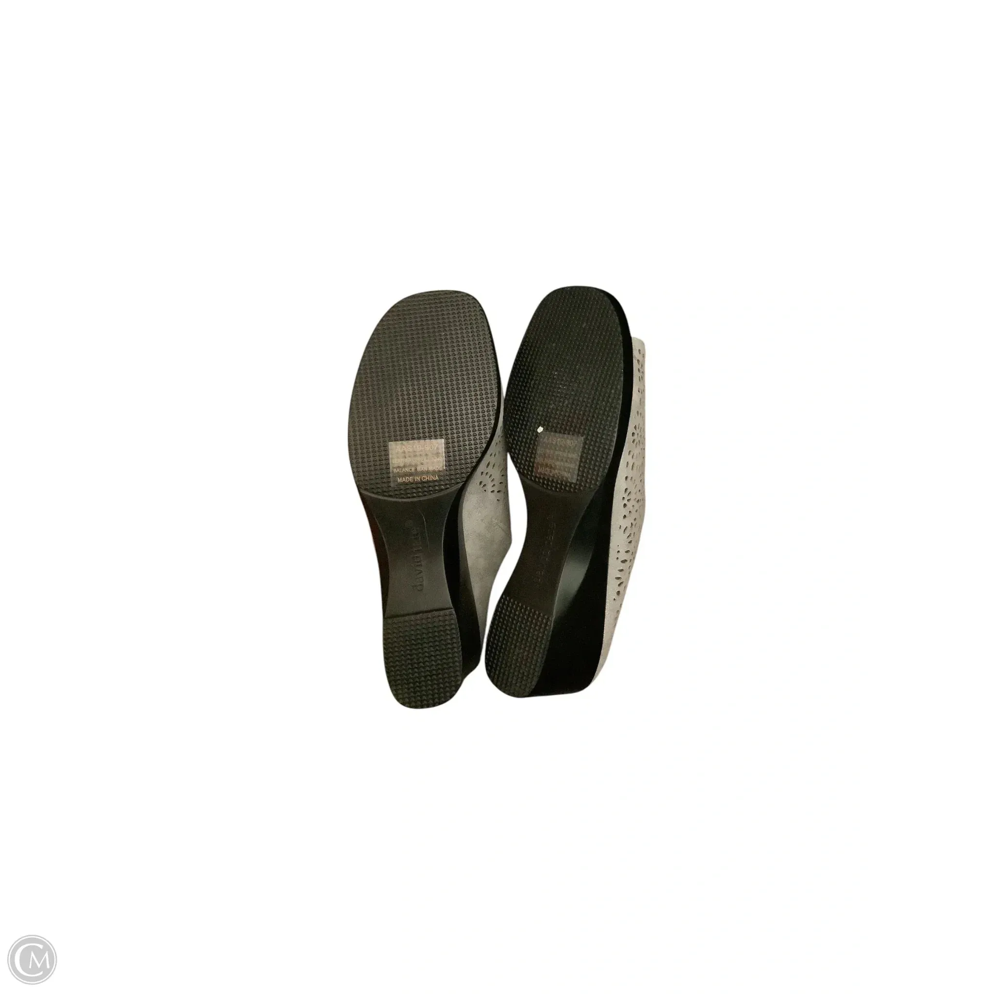 Sandals Heels Block By Clothes Mentor In Silver, Size: 7.5