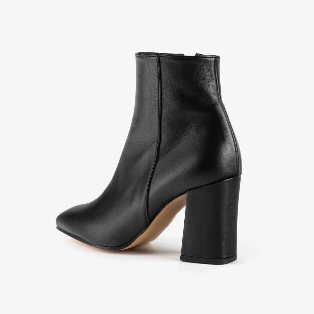 *UK size 13 - IVY - black, 8cm heels